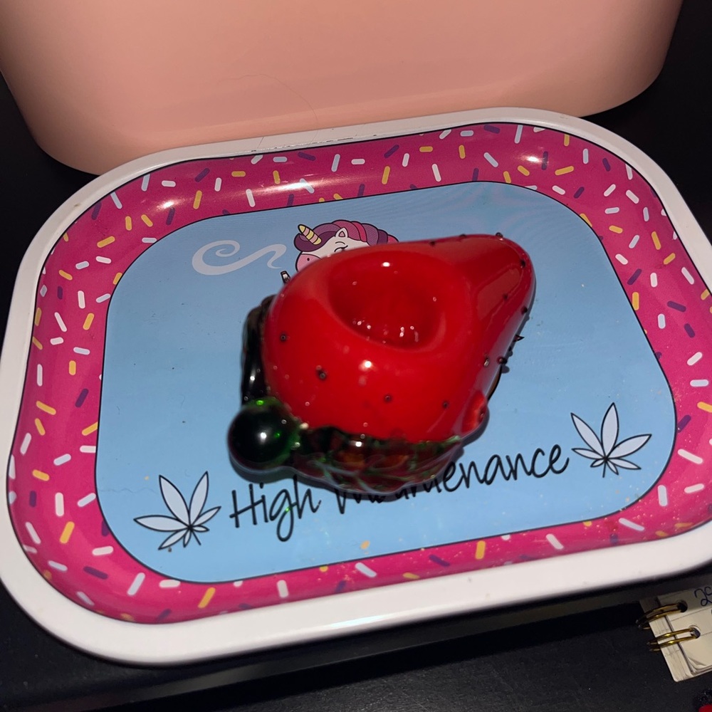 Strawberry flower “vase” - Picture 2 of 4